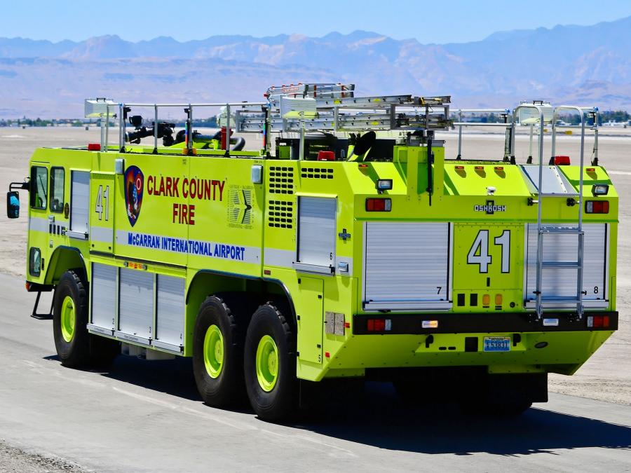  Oshkosh Striker 3000 ARFF 2002 года  (фото 10 из 17)